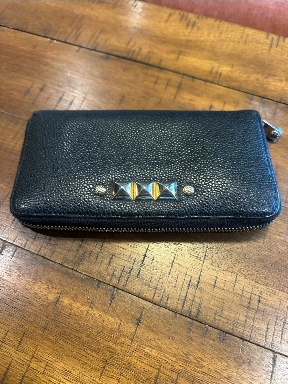Rare!!! henri bendel Black Pebbled Leather Zip Wallet with Pyramid Studs